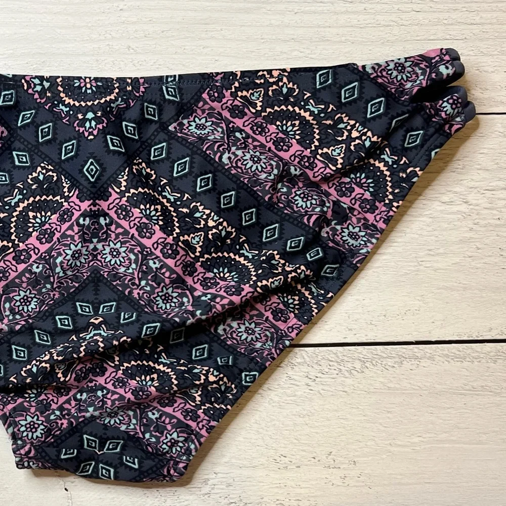 Xhilaration Purple and Pink Patterned Bikini Top